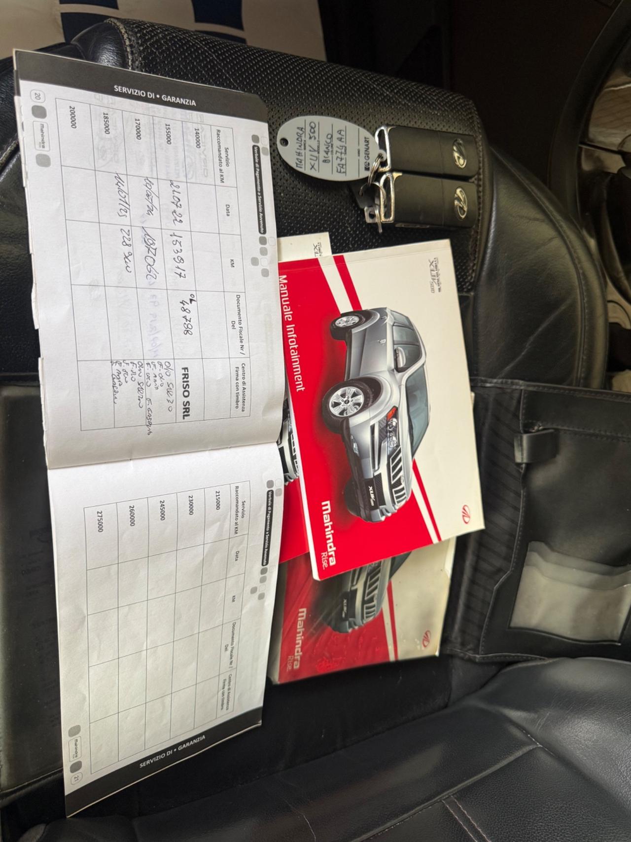 Mahindra XUV500 2.2 16V FWD W8