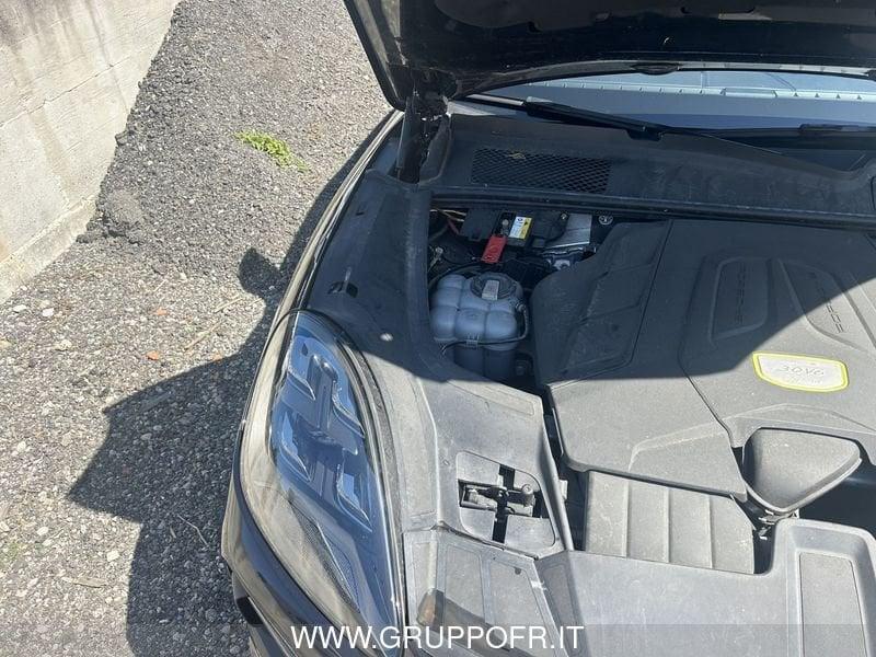 Porsche Cayenne 3.0 V6 E-Hybrid INCIDENTATO - PREZZO PIU' IVA