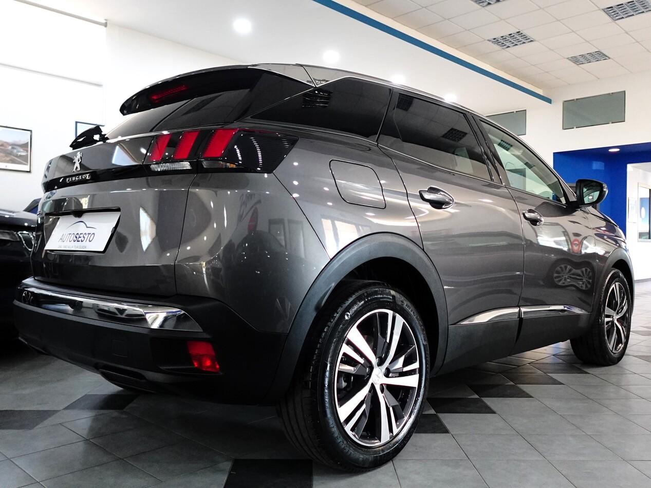Peugeot 3008 II 1.5 BlueHDI 130 CV ALLURE