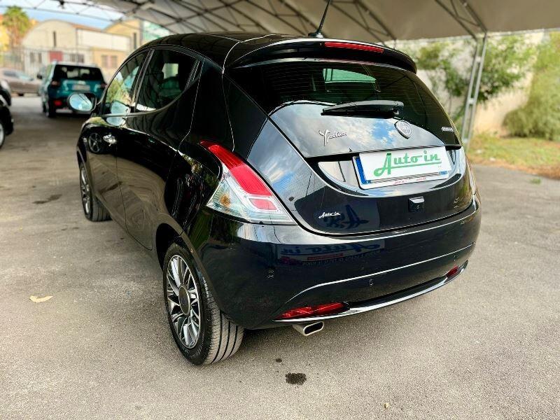 Lancia Ypsilon 1.0 FireFly 5 porte S&S Hybrid Gold Plus