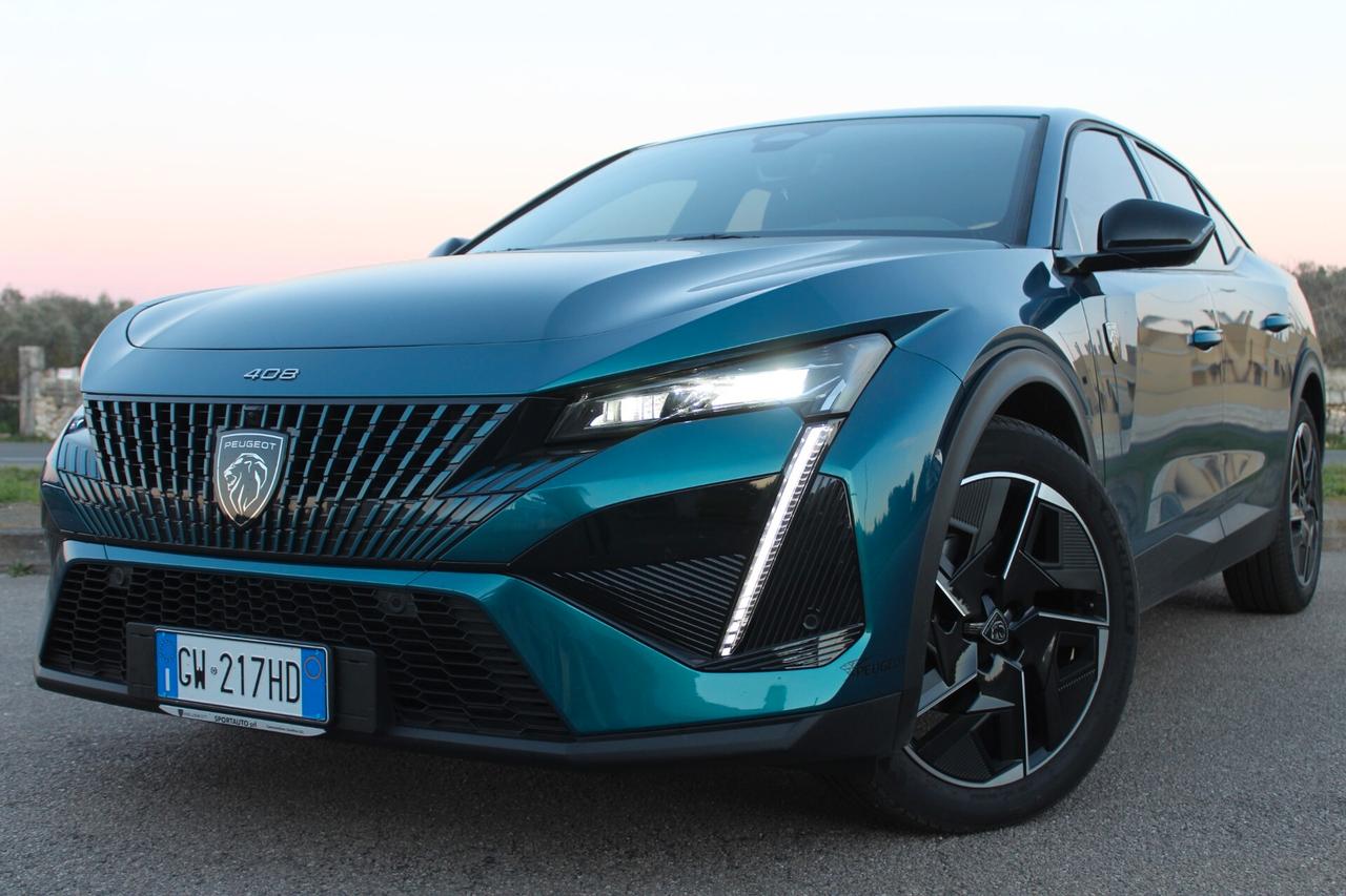 Peugeot 408 1.2 Hybrid 136 e-DCS6 GT