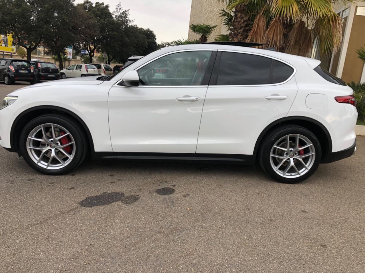 Alfa Romeo Stelvio 2.2 CV 210 Q4 LUSSO TETTO APRIBILE