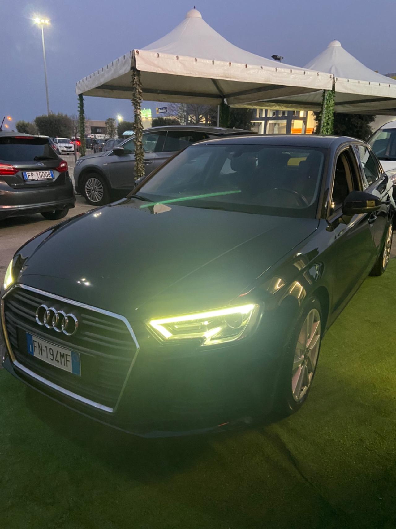 Audi A3 1.6 TDI 116 CV S tronic 2018 garanzia 12Mesi