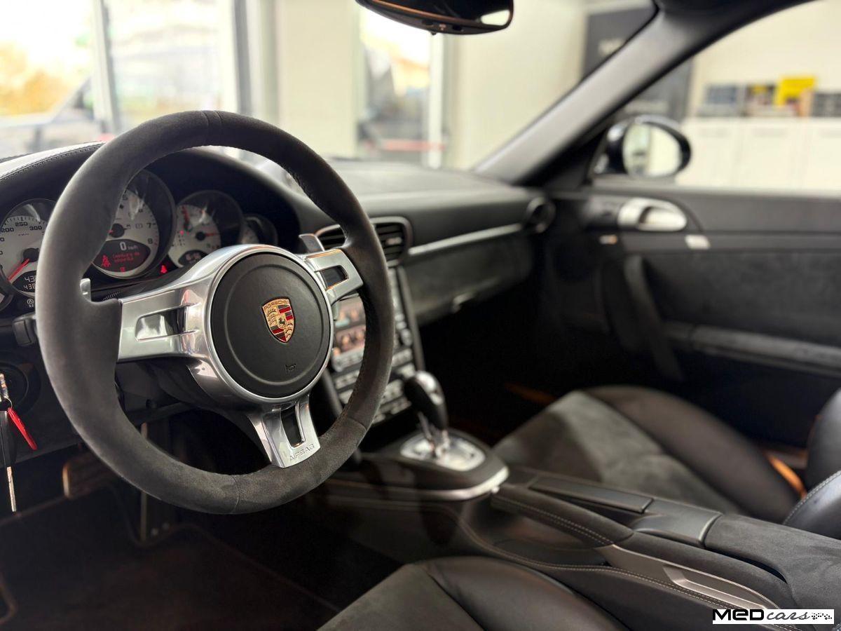 PORSCHE - 997 - 911 Carrera 4 GTS Coupé