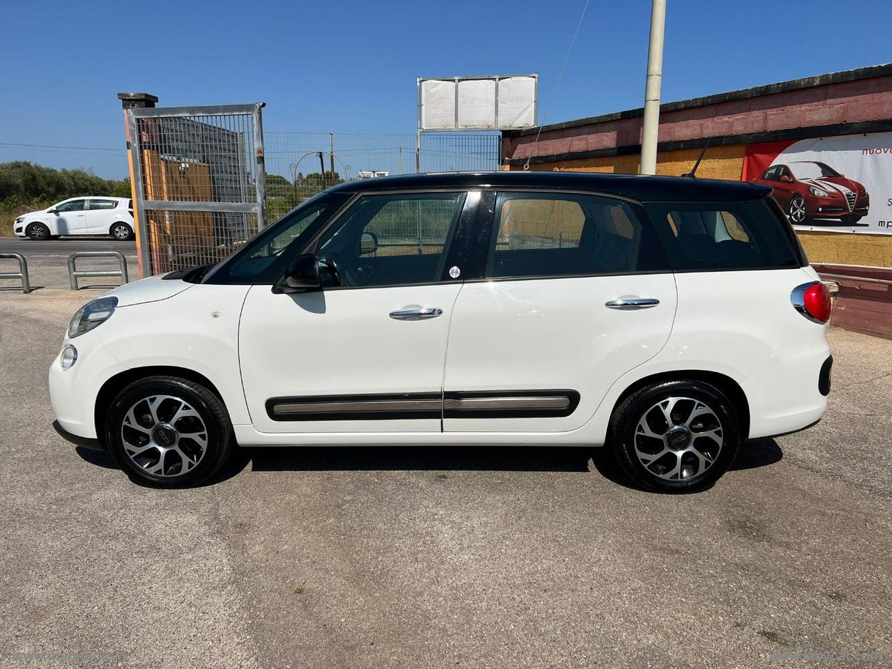 FIAT 500L LIVING 7 POSTI LOUNGE 1.3MJ 95CV