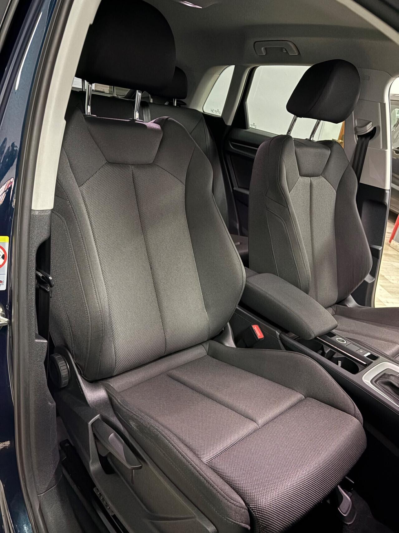 Audi Q3 40 TDI quattro S tronic Business Advanced