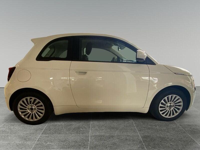 FIAT 500 500e Berlina 42 kWh Icon