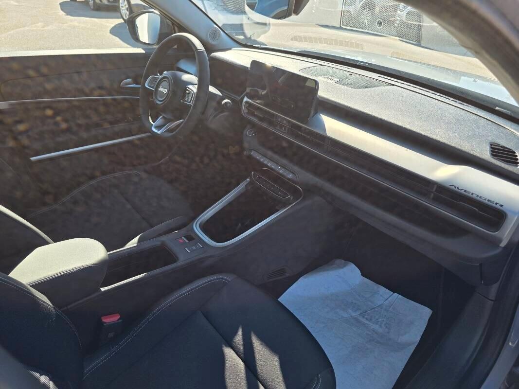 Jeep Avenger 1.2 110 CV MHEV Summit+LED AMBIENT