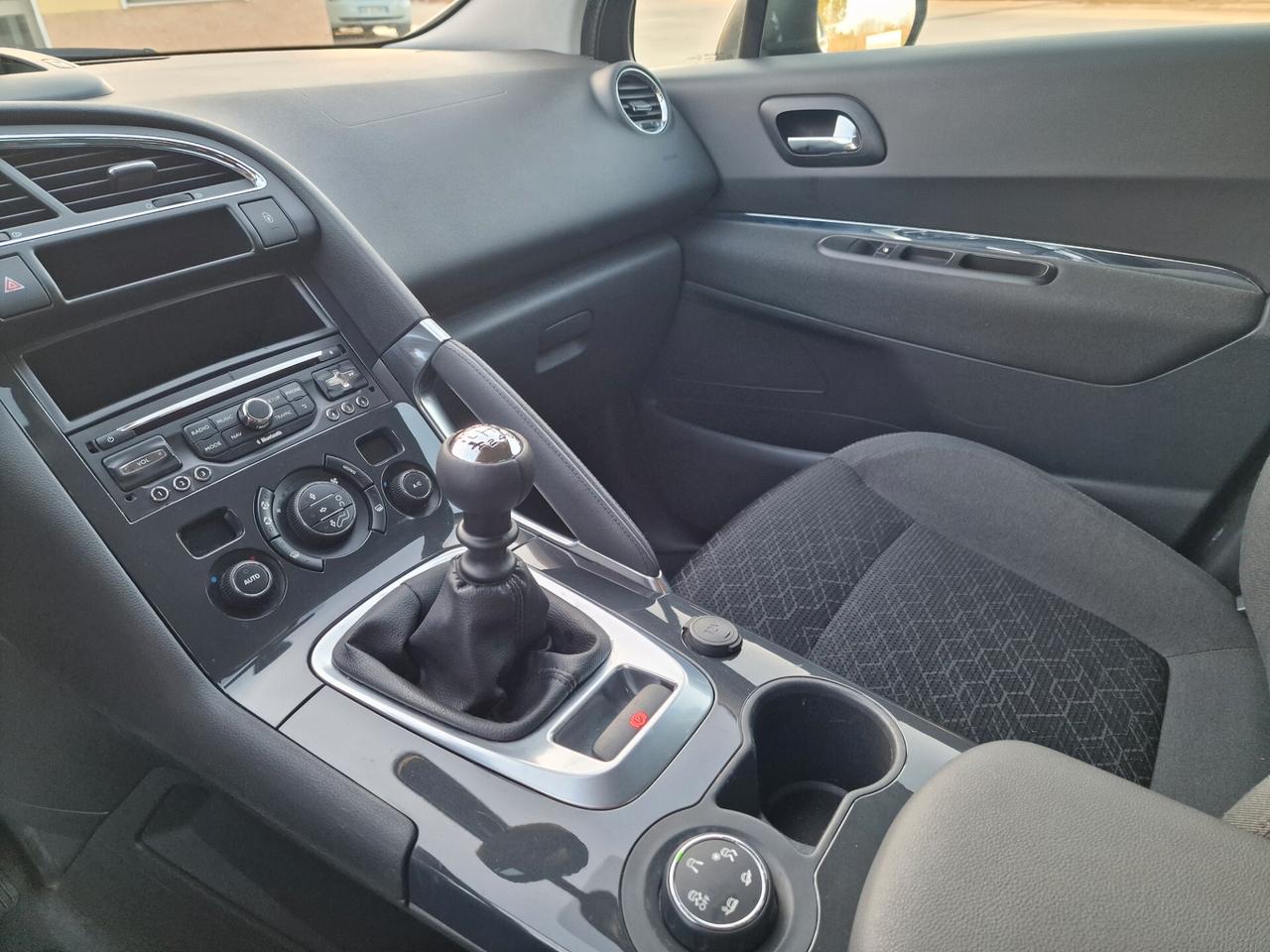 Peugeot 3008 BlueHDi 120 S&S Business