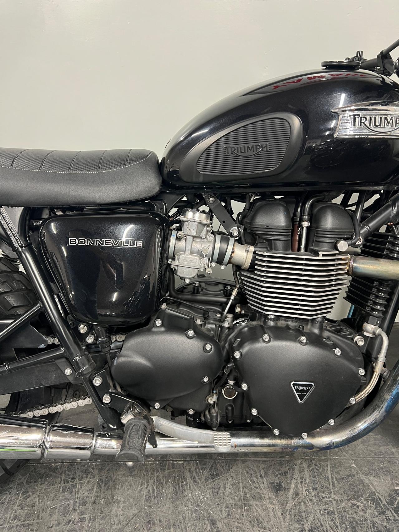 Triumph Bonneville T100