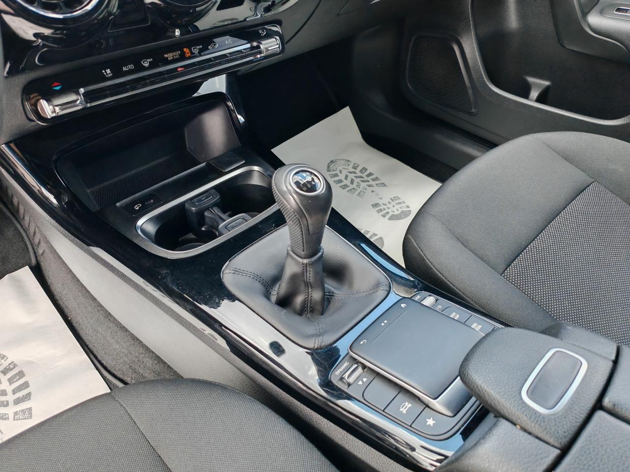 Mercedes-benz A 180d 2.0 Navig cam 2021