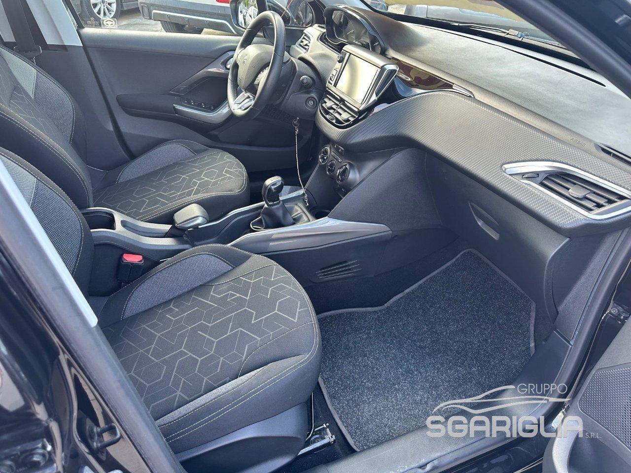 PEUGEOT 2008 1.6 HDI ALLURE