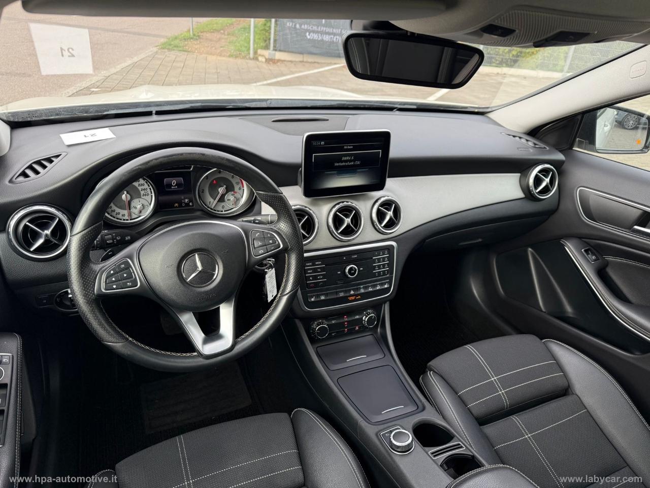 MERCEDES-BENZ GLA 220d Automatic 4Matic Sport TETTO LED PELLE