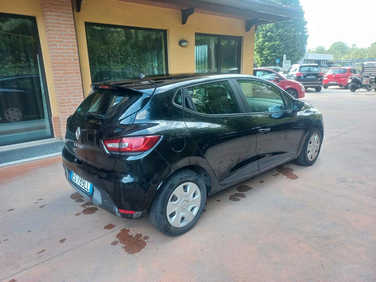 Renault Clio 1.2 75CV 5 porte Wave