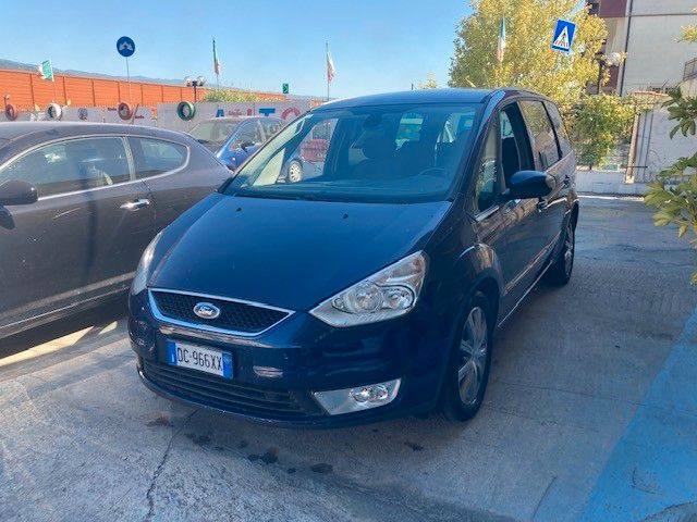 Ford Galaxy 2.0 TDCi 140 CV Ghia