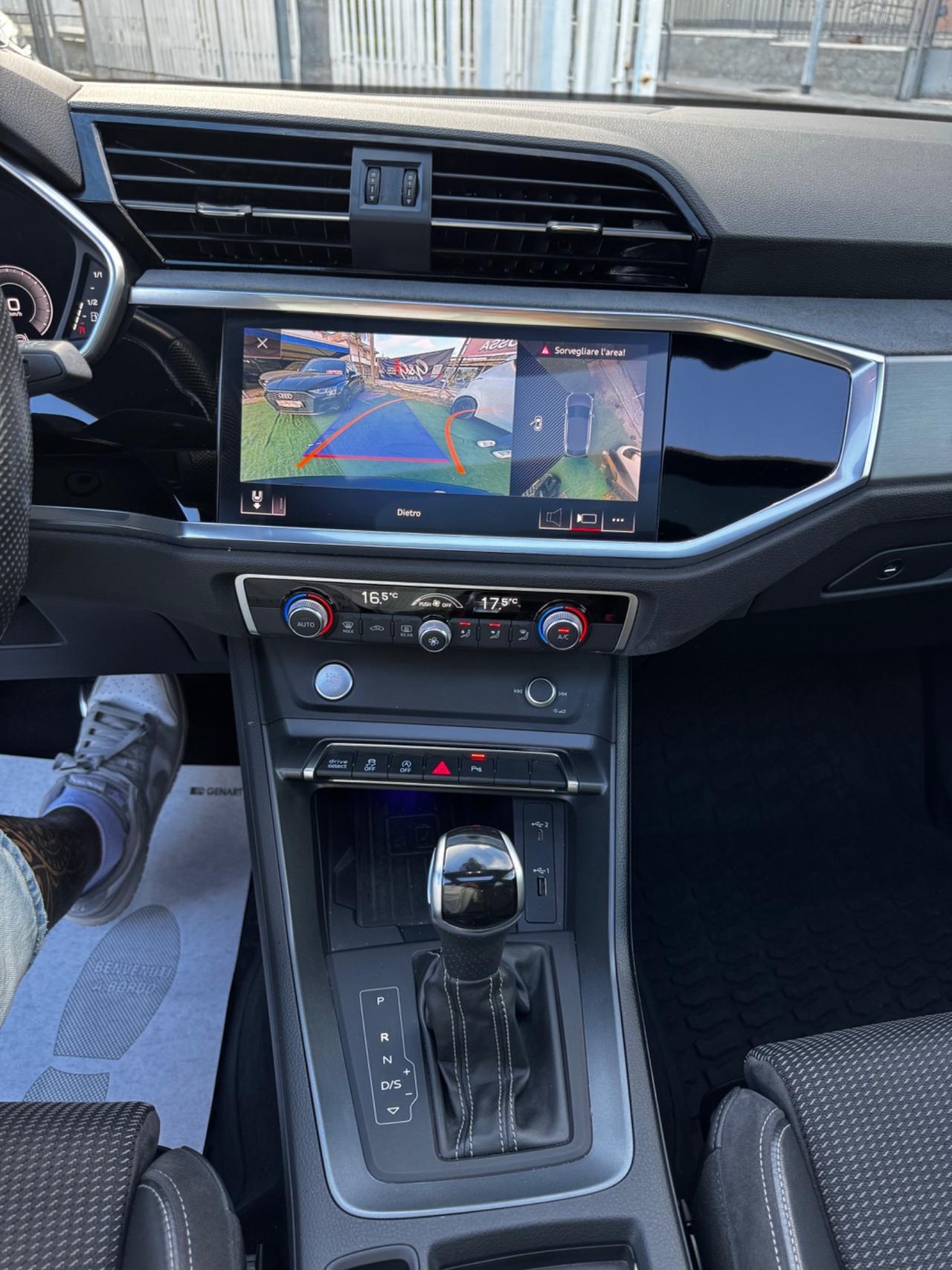 Audi Q3 SPB 35 TDI quattro S tronic line edition + TETTO