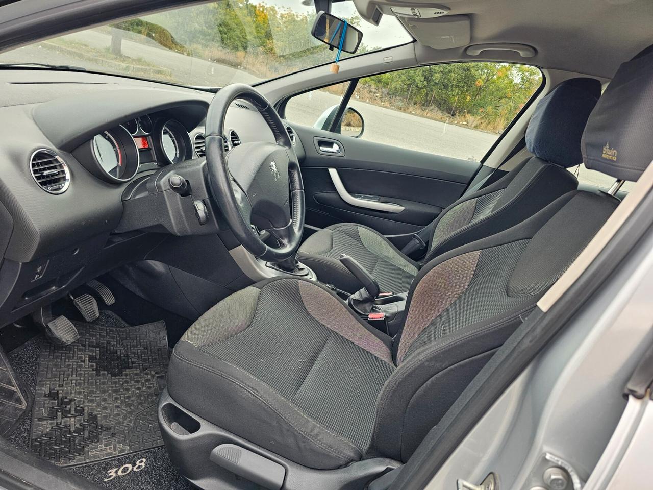 Peugeot 308 1.6 8V HDi 112CV 5p. Business