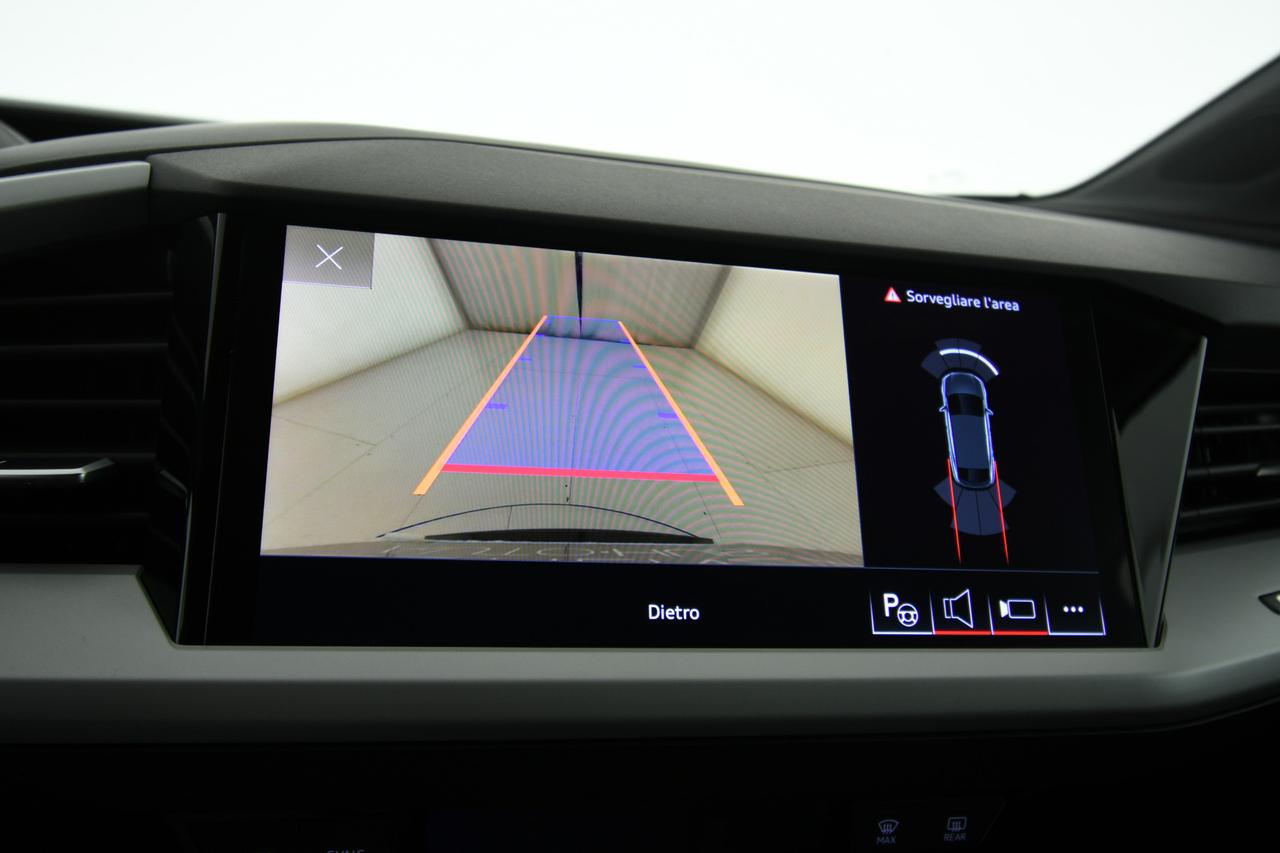 AUDI Q4 Sportback e-tron 40 CAMERA+ACC+APP CONNECT