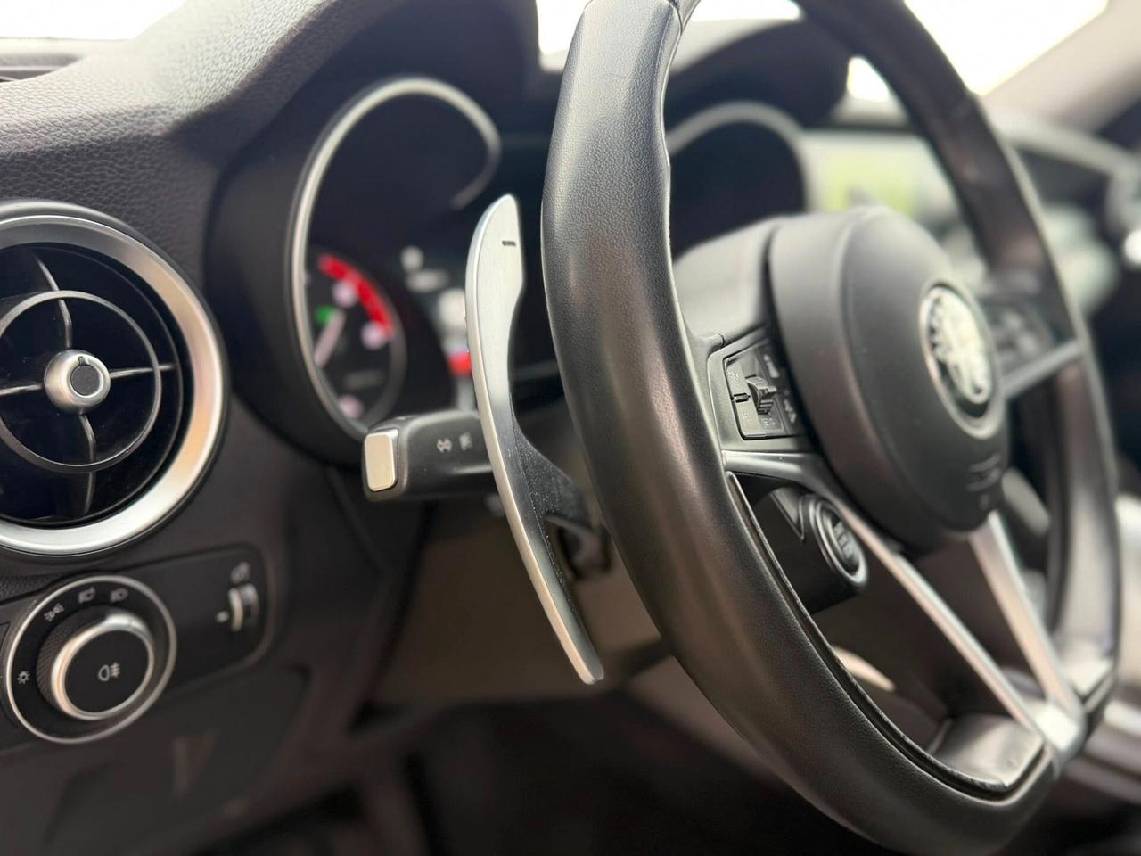 Alfa Romeo Stelvio 2.2 Turbodiesel 210 CV AT8 Q4 B-Tech