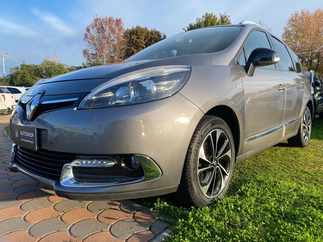 RENAULT - Grand Scénic - dCi 8V 110 CV EDC