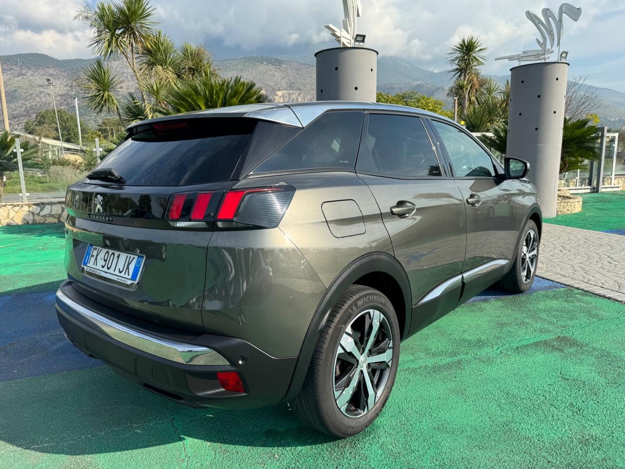Peugeot 3008 BlueHDi 120 S&S EAT6 Business