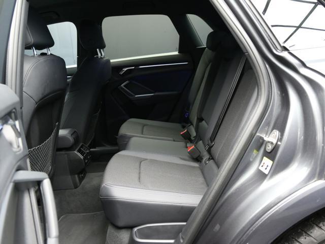 AUDI Q3 35 TDI S tronic Identity Black