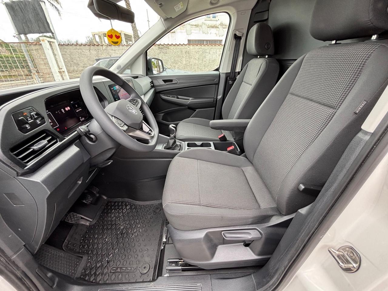 VW CADDY 2.0TDI 75CV 2025 2.000KM FULL OPTIONAL