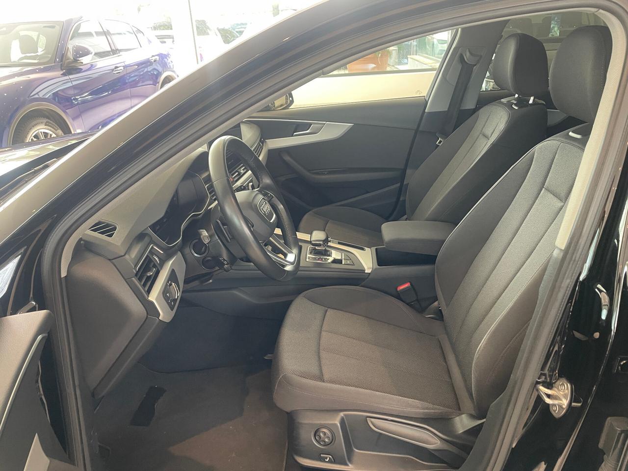 Audi A4 30 TDI/136 CV S tronic Business Advanced