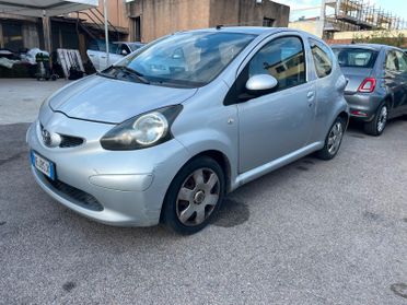 Toyota Aygo 1.0 68 cv 3 porte Ok neopatentati