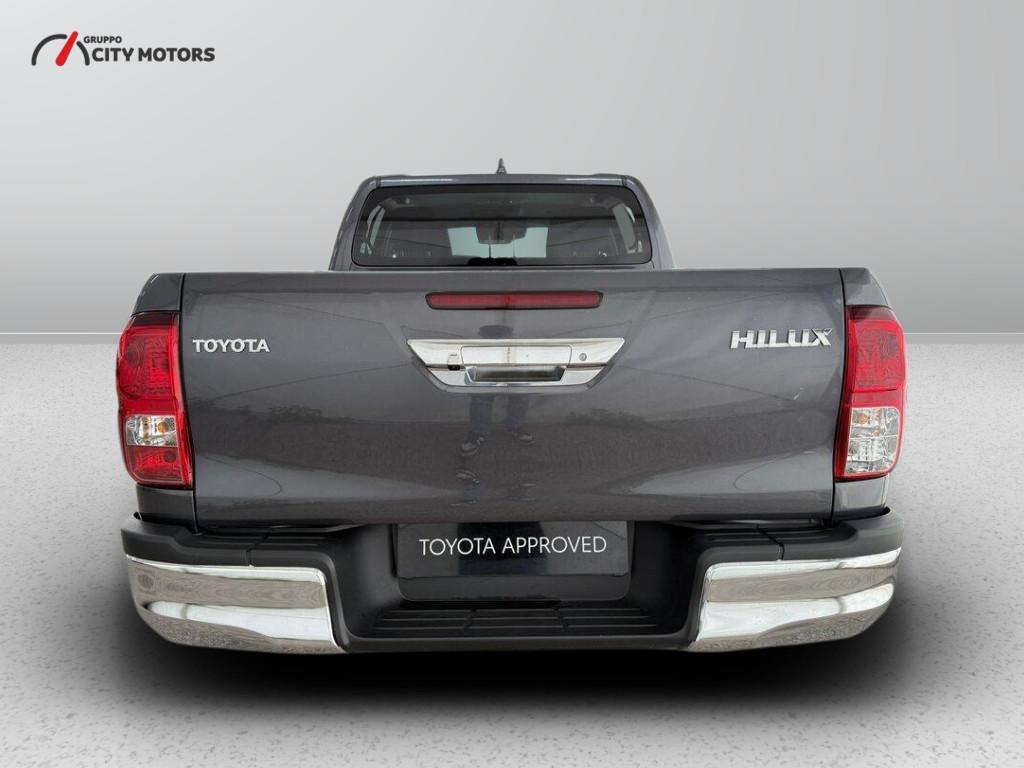 Toyota Hilux Double Cab 2.4 D-4D Lounge A/T