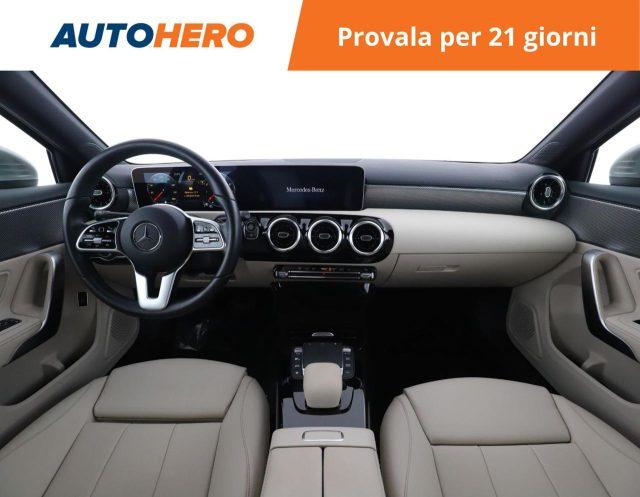 MERCEDES-BENZ A 200 Automatic Sport