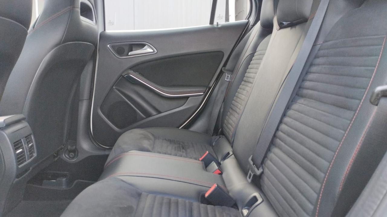 Mercedes-benz CLA 200 d Automatic Premium
