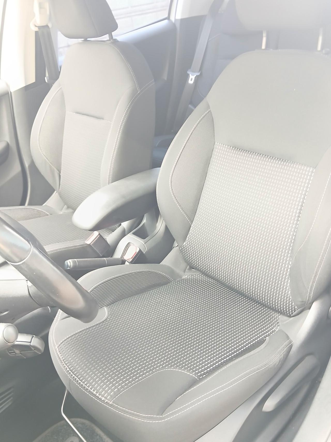 Peugeot 208 KM 81 000 EURO 6B PARI AL NUOVO