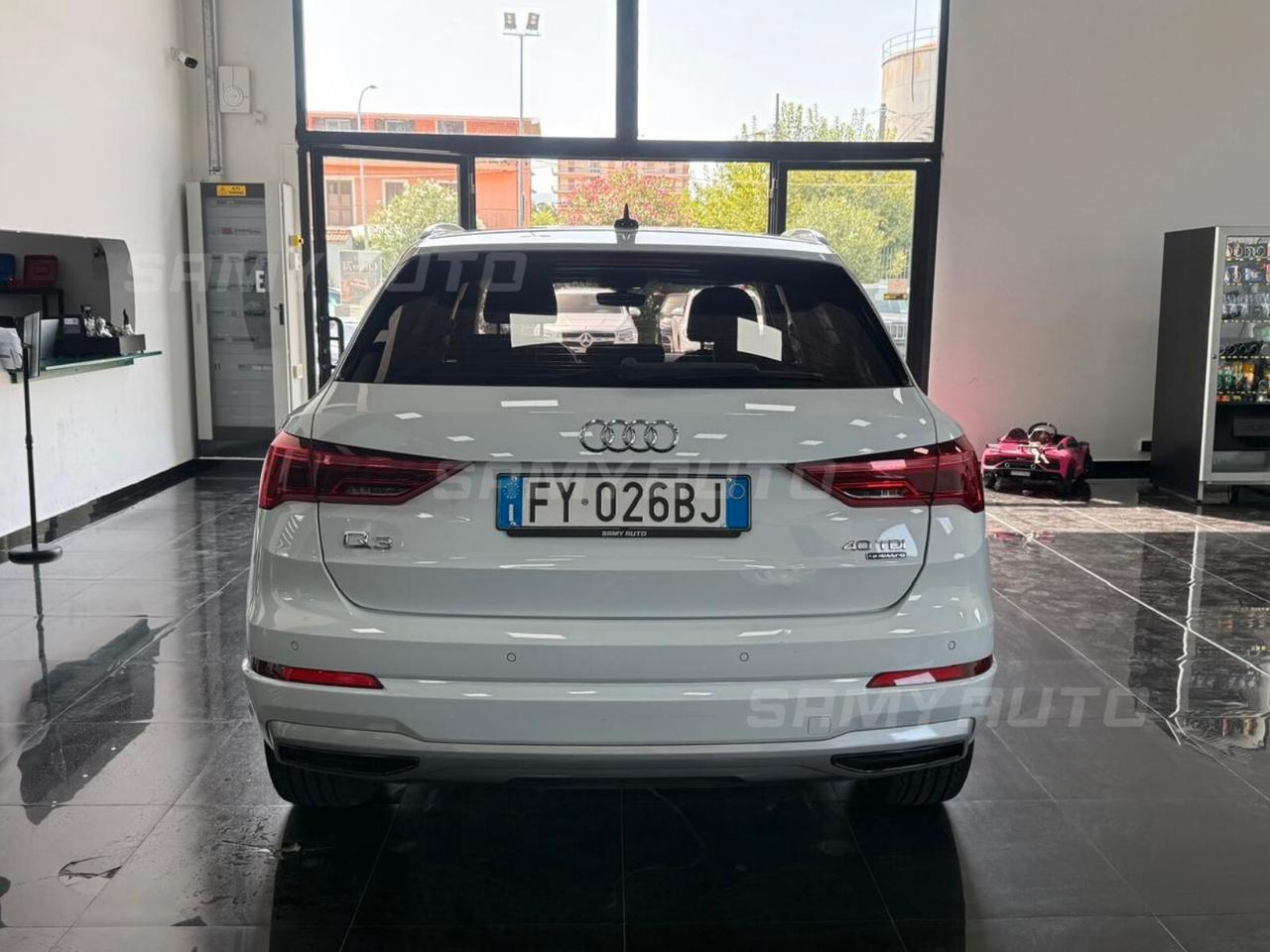Audi Q3 40 TDI quattro S tronic Business Advanced