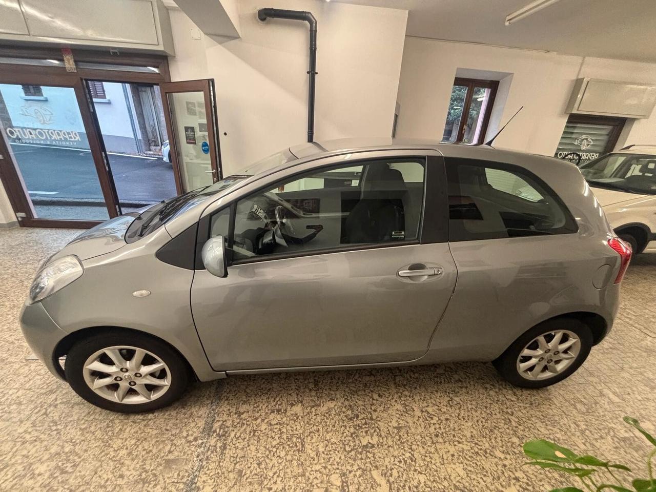 Toyota Yaris 1.3 3 porte