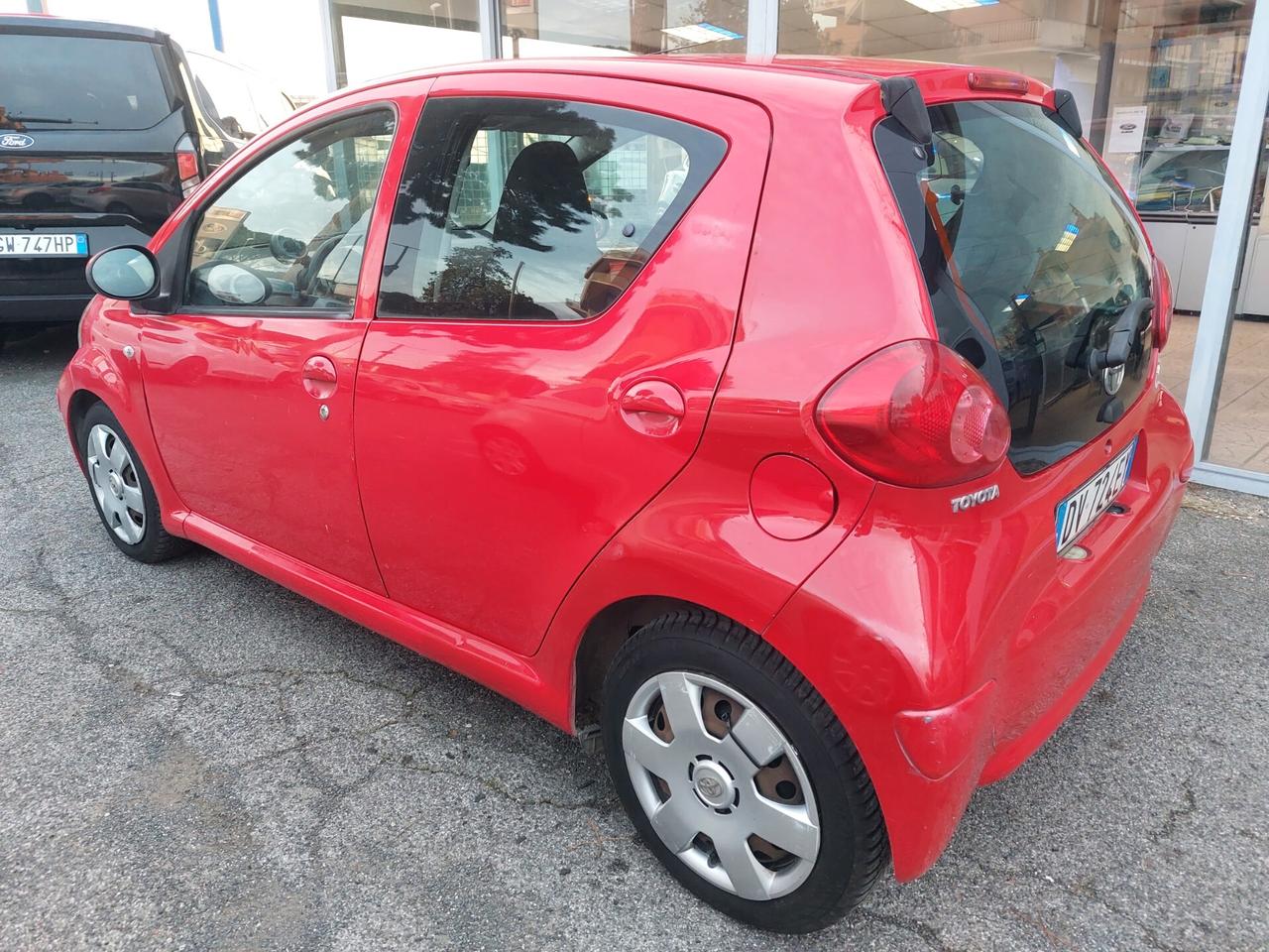 Toyota Aygo 1.0 12V VVT-i 5 porte