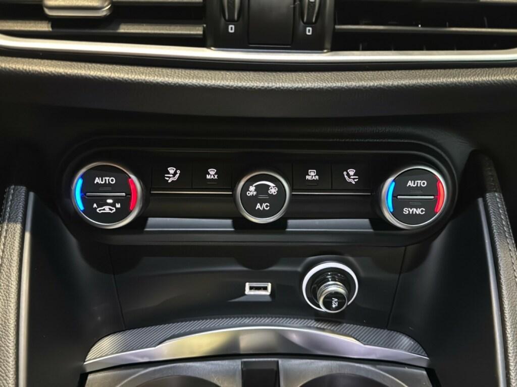 Alfa Romeo Stelvio 2.2 Turbo Sprint RWD AT8