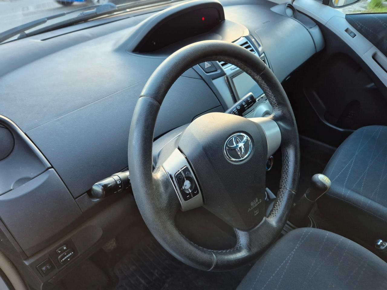 Toyota Yaris 1.4 D-4D 5 porte Sol BELLA!!!!!!!!!!!!!!