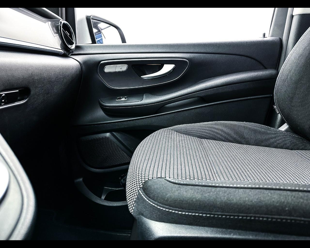Mercedes-Benz Classe V (W447) - V 220 d Automatic 4Matic Executive Compact