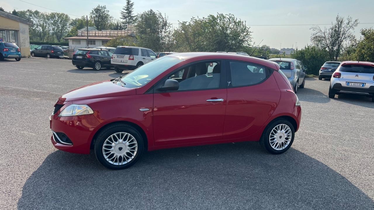 Lancia Ypsilon 1.2 69 CV 5 porte GPL Ecochic Platinum
