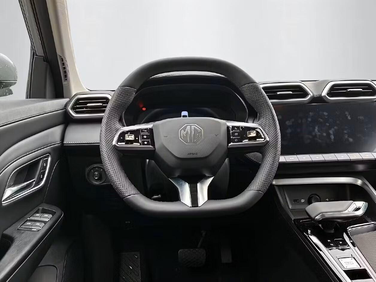 MG ZS 1.5 HYBRID LUXURY *SENZA OBBLIGO DI FINANZIAMENTO*