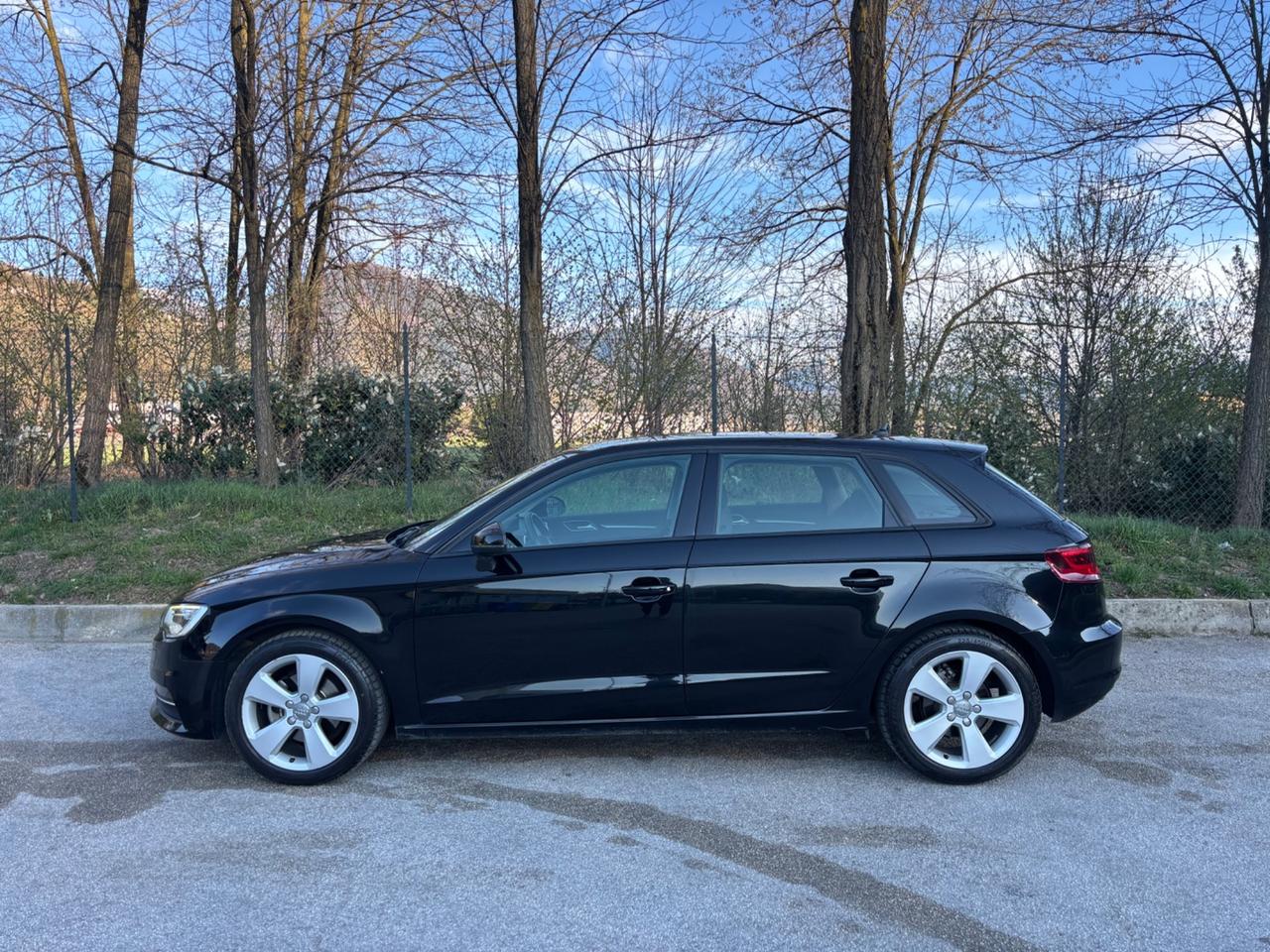 Audi A3 SPB 1.6 TDI clean diesel Ambition 5p