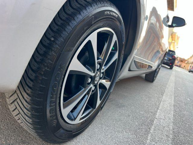 TOYOTA Yaris 1.0 72 CV 5 porte Lounge