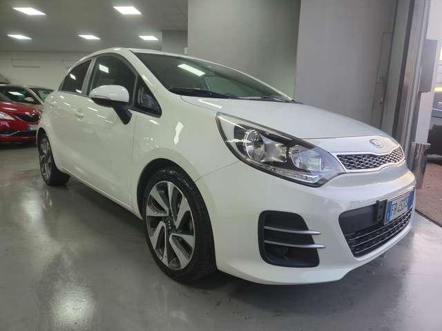 Kia Rio Rio III 2011 5p 1.2 cvvt Cool E6