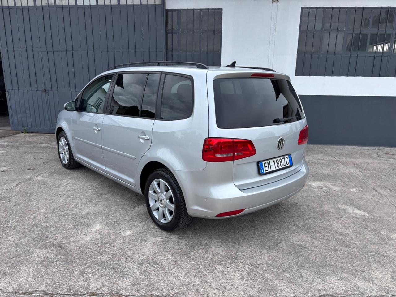 Volkswagen Touran 1.6 TDI DSG. 7 POSTI. Garanzia