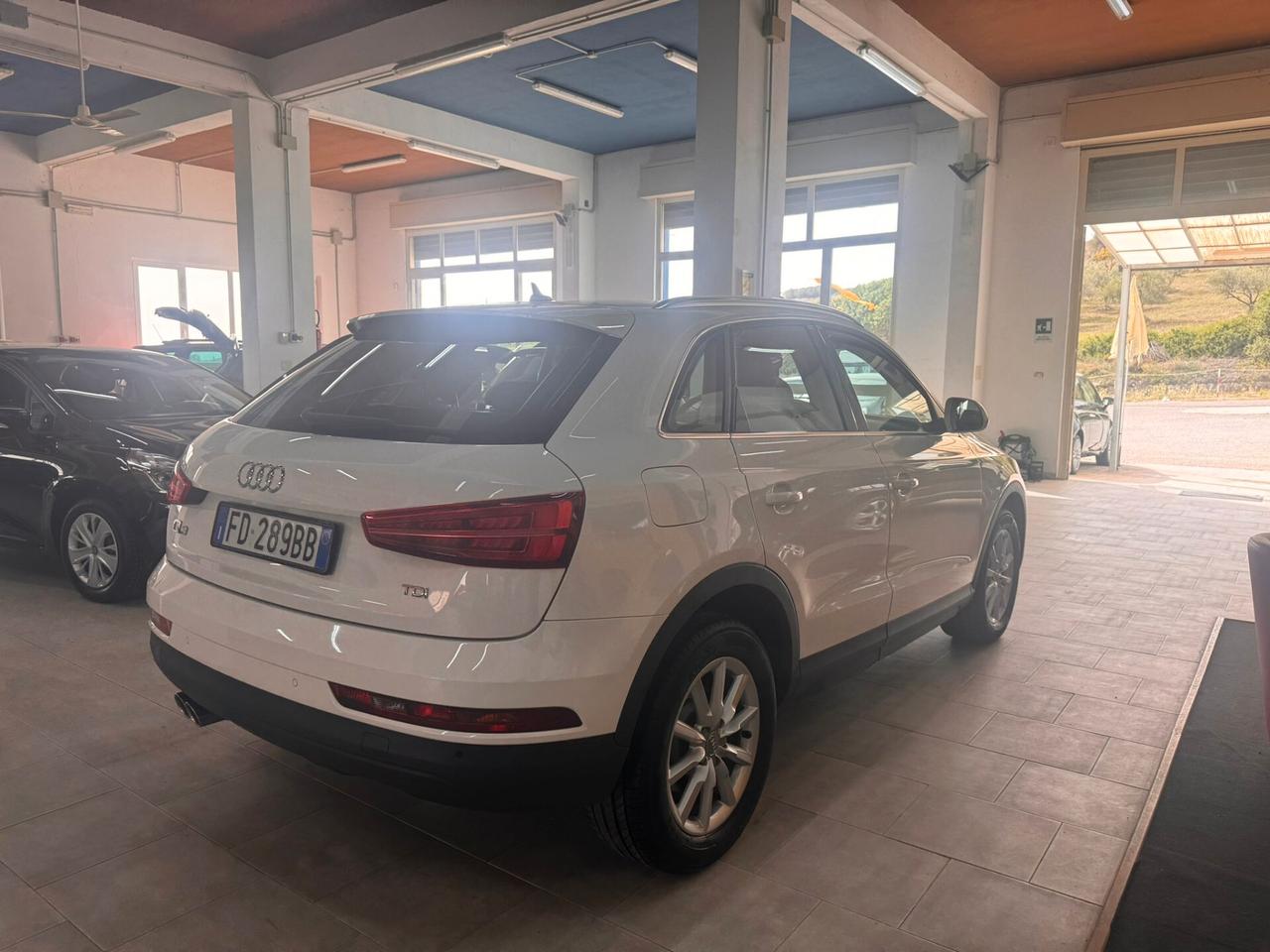 Audi Q3 2.0 TDI 120 CV Design