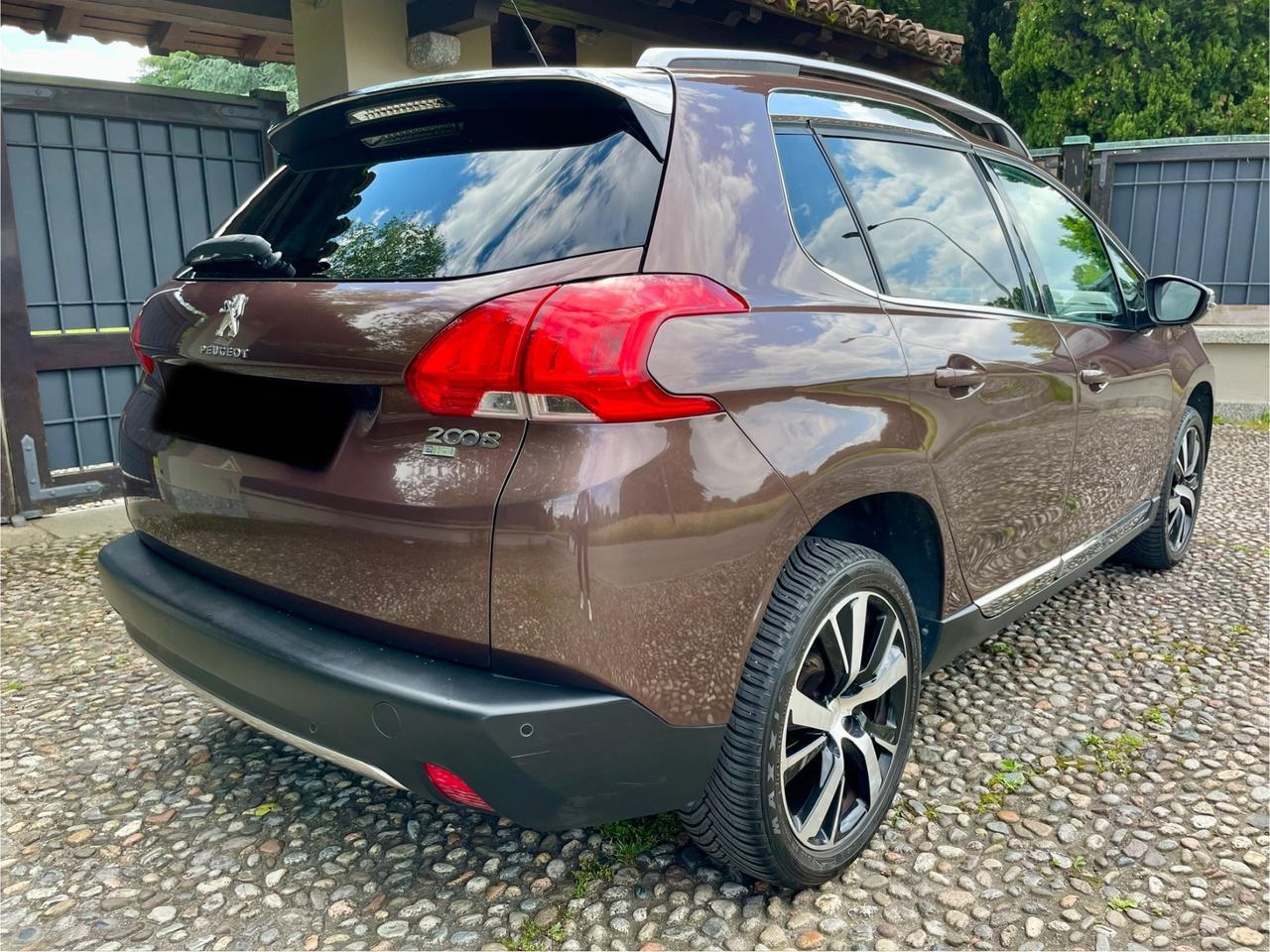 Peugeot 2008 1.6 e-HDi 115 CV *FULL OPTIONAL*