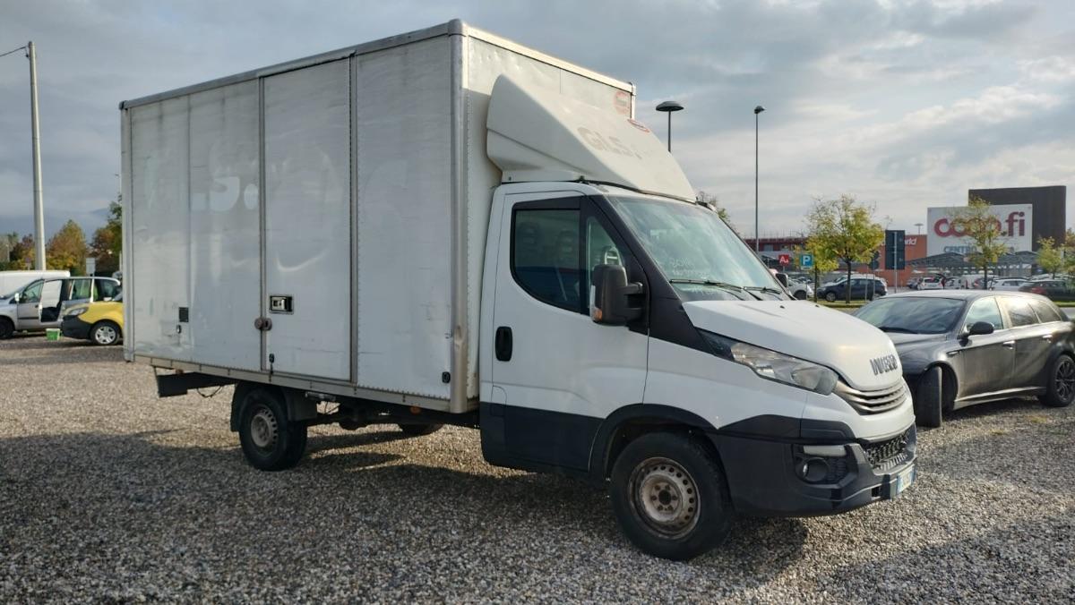 IVECO daily 35 S14 3750 cab. p.l. E6 daily 35 S14 3750 cab. p.l. E6