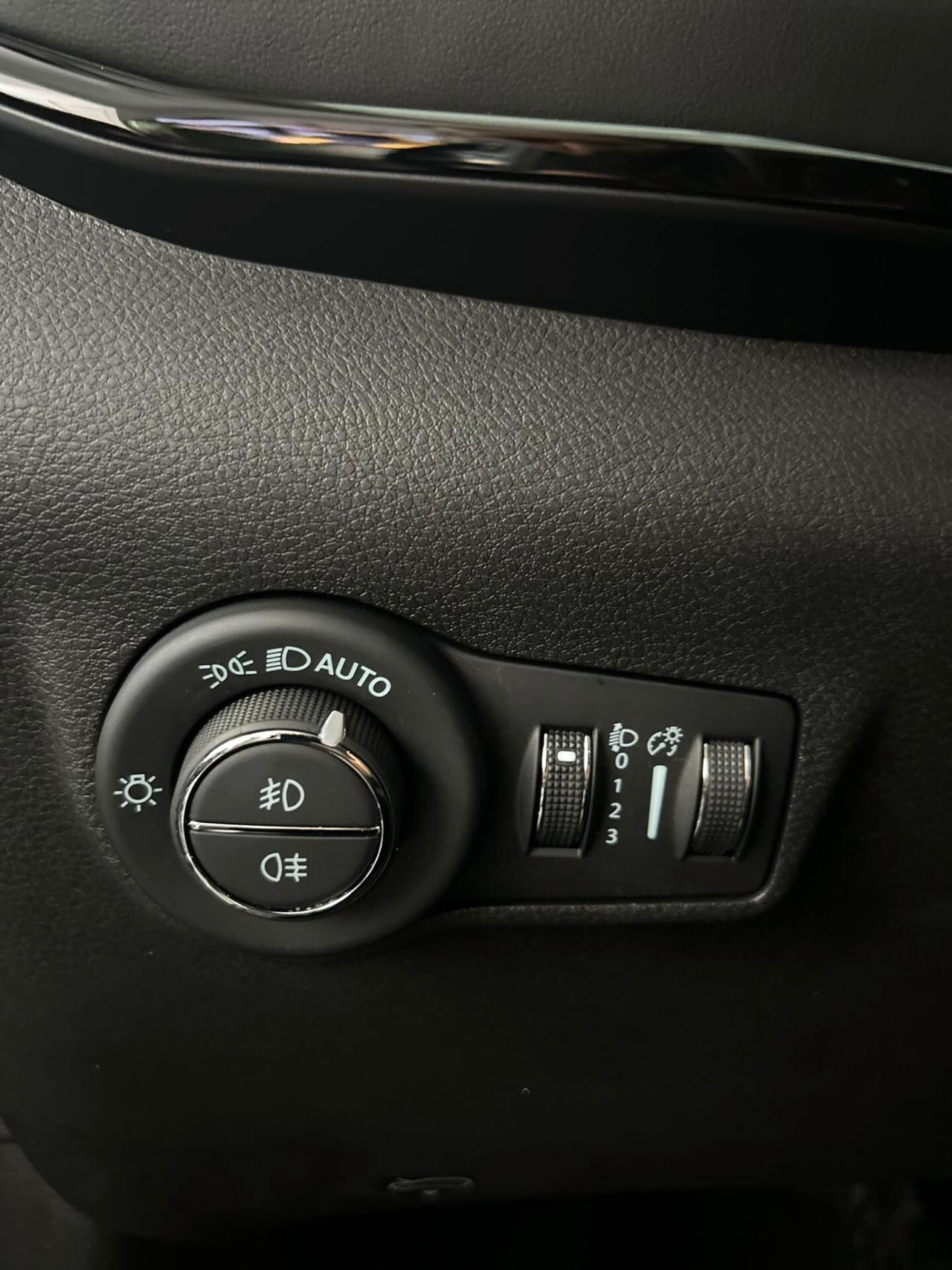 Jeep Compass 1.5 Turbo hybrid T4 130 CV MHEV 2WD Summit Pack
