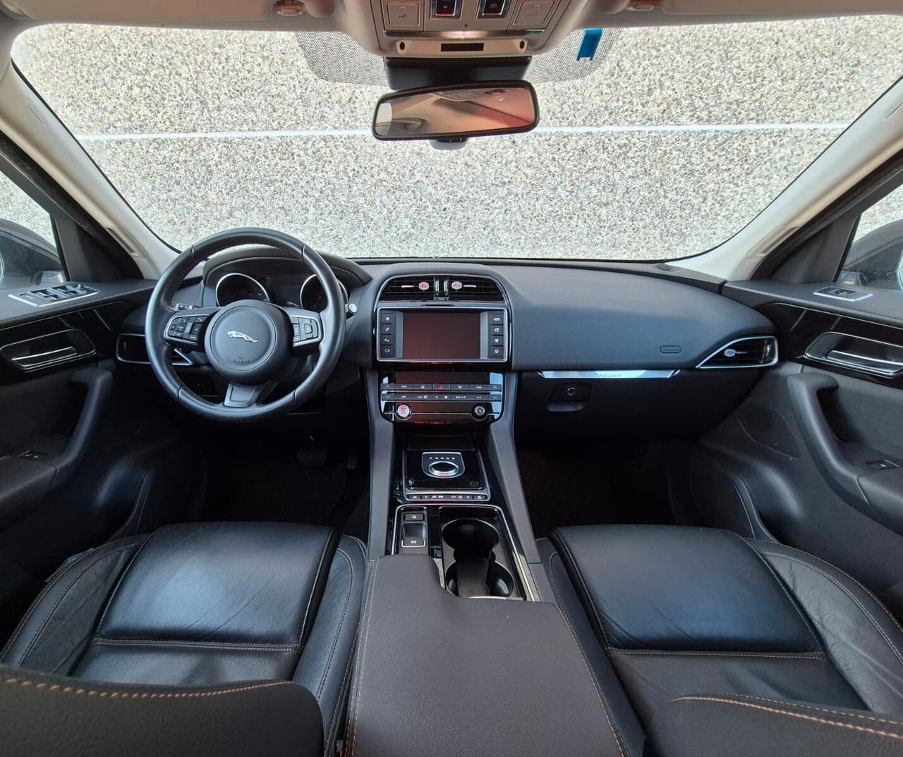 Jaguar F-Pace 2.0 D 180 CV AWD Auto Tetto Panoramico